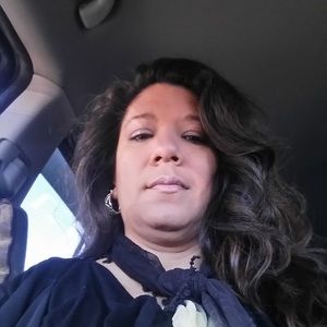 Meet your Posher, Debra